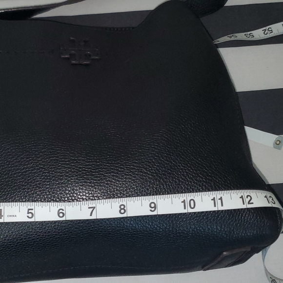 Tory Burch McGraw Hobo - Picture 2 of 8